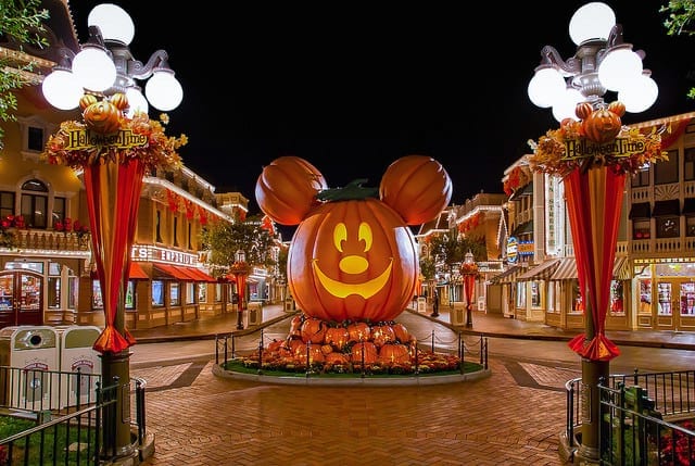 Mickey’s Halloween Party! Enjoy Ear-y Entertainment